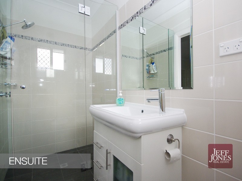 1/47 Douglas Street, Greenslopes QLD 4120