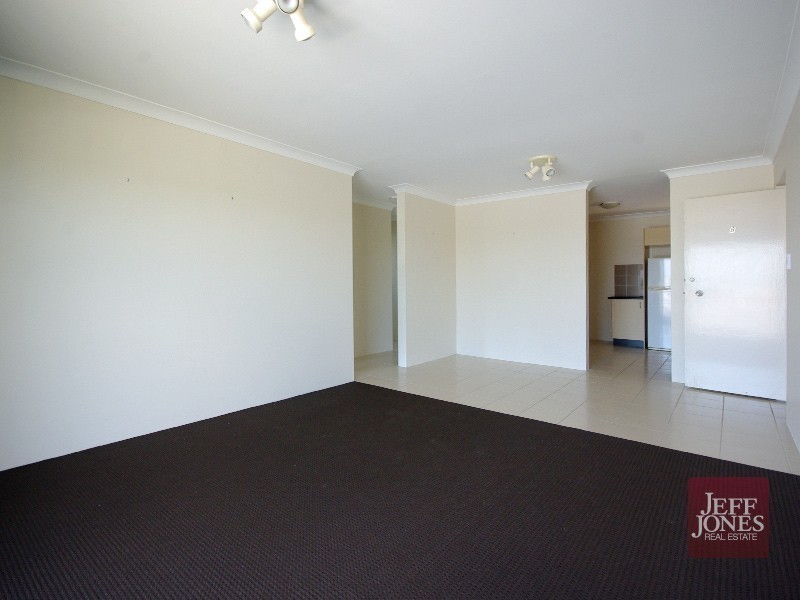 8/33 Curd Street, Greenslopes QLD 4120