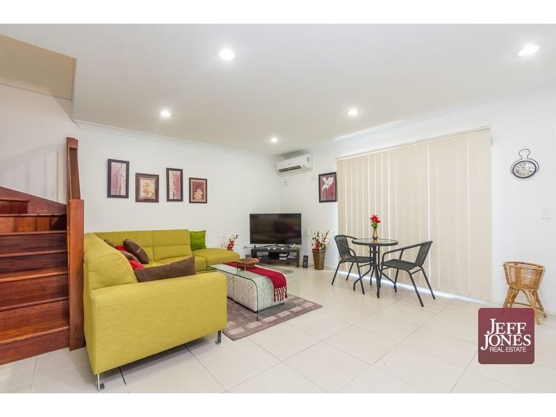 2/1 Victoria Street, Fairfield QLD 4103