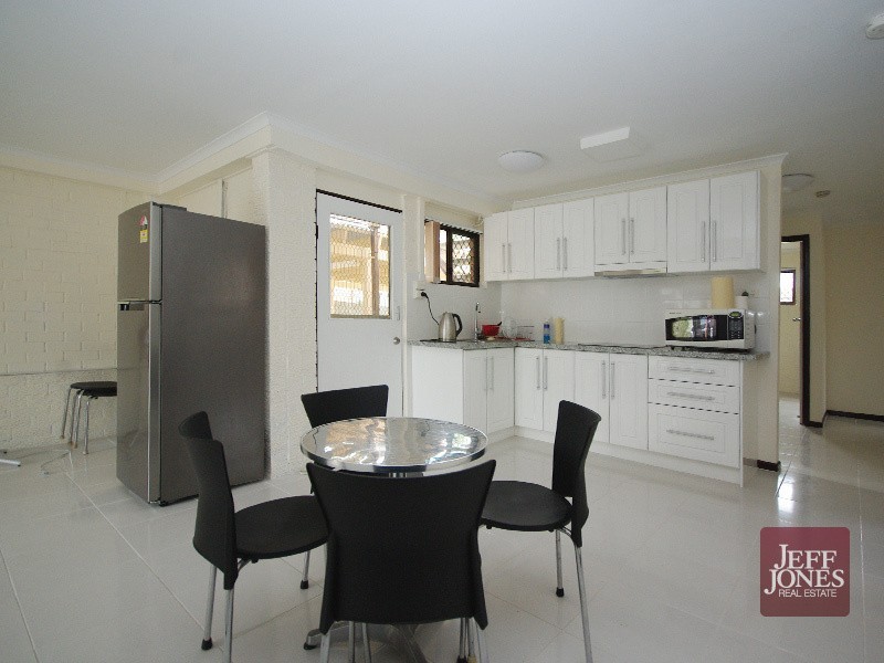 19 Fanfare Street, Eight Mile Plains QLD 4113