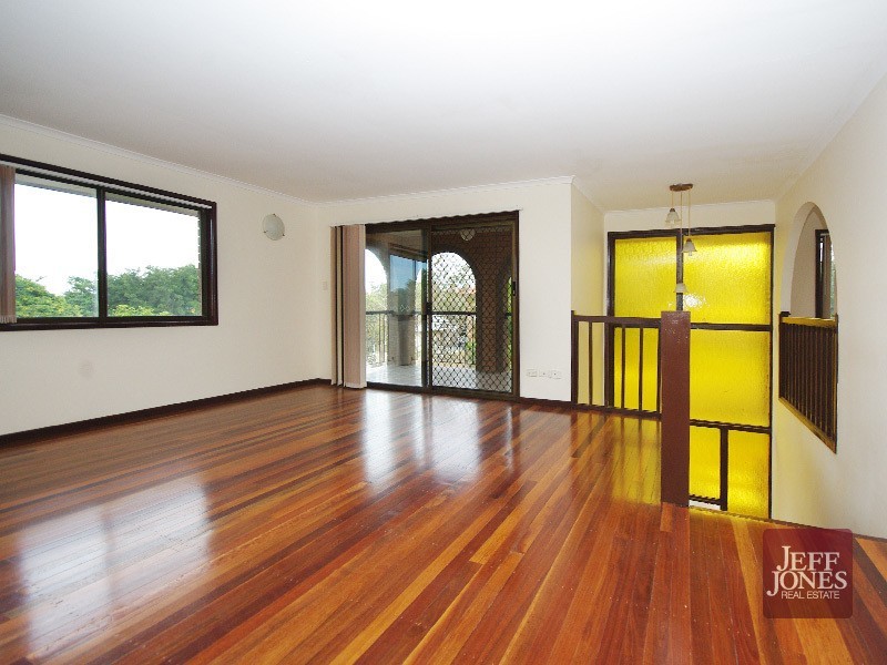 19 Fanfare Street, Eight Mile Plains QLD 4113