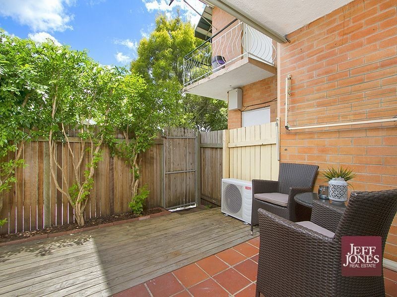 2/69 Chatsworth Road, Greenslopes QLD 4120