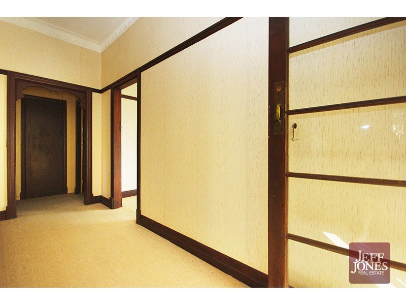 33 Harold Street, Holland Park QLD 4121