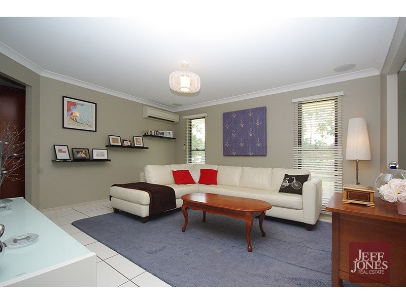 6 O’Connor Crescent, Mansfield QLD 4122