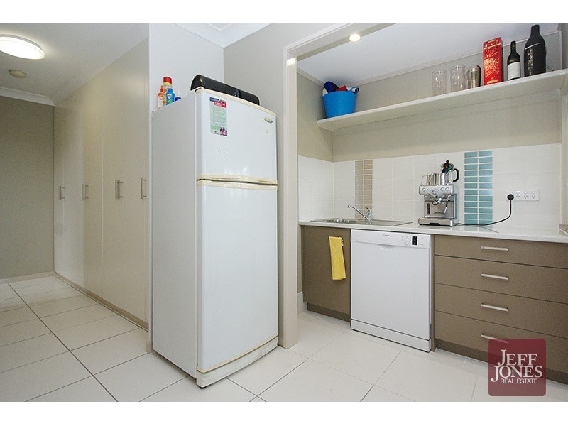 6 O’Connor Crescent, Mansfield QLD 4122