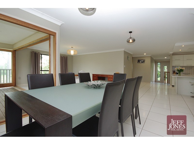 6 O’Connor Crescent, Mansfield QLD 4122