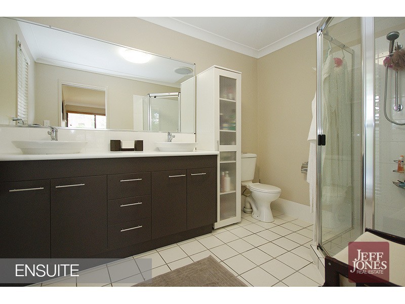 6 O’Connor Crescent, Mansfield QLD 4122