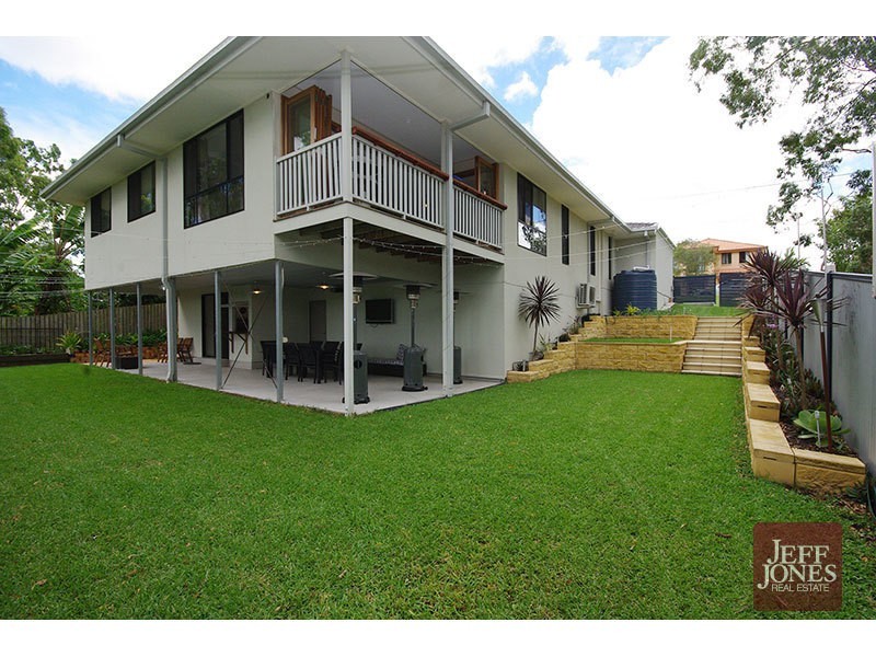 6 O’Connor Crescent, Mansfield QLD 4122