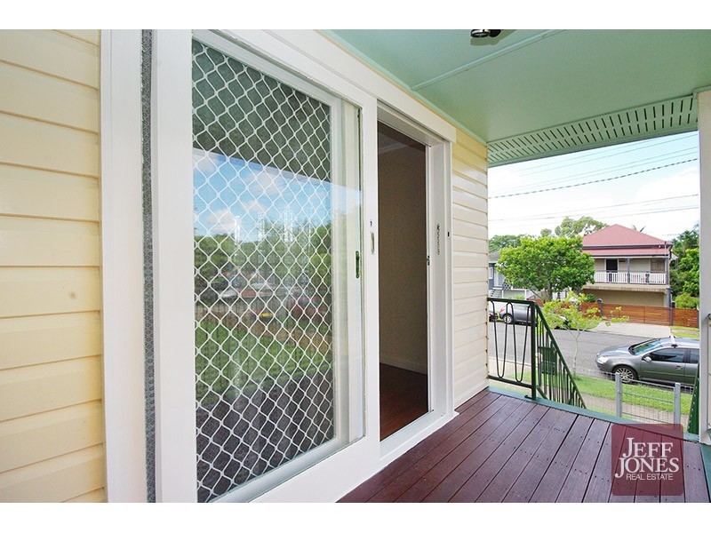 23 Ellis Street, Greenslopes QLD 4120