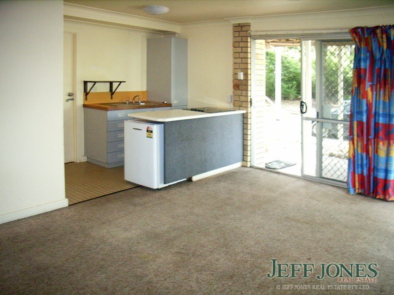 2/110 Ekibin Road, Annerley QLD 4103