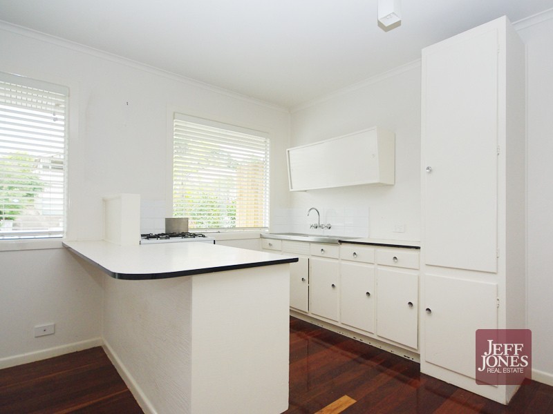 2/9 Parooba Avenue, Camp Hill QLD 4152