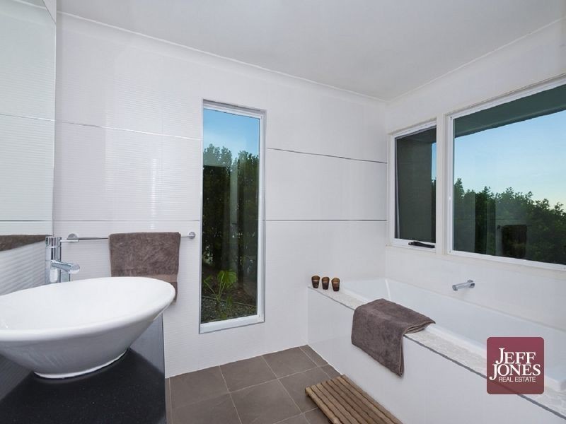 17 Meown Court, Cornubia QLD 4130