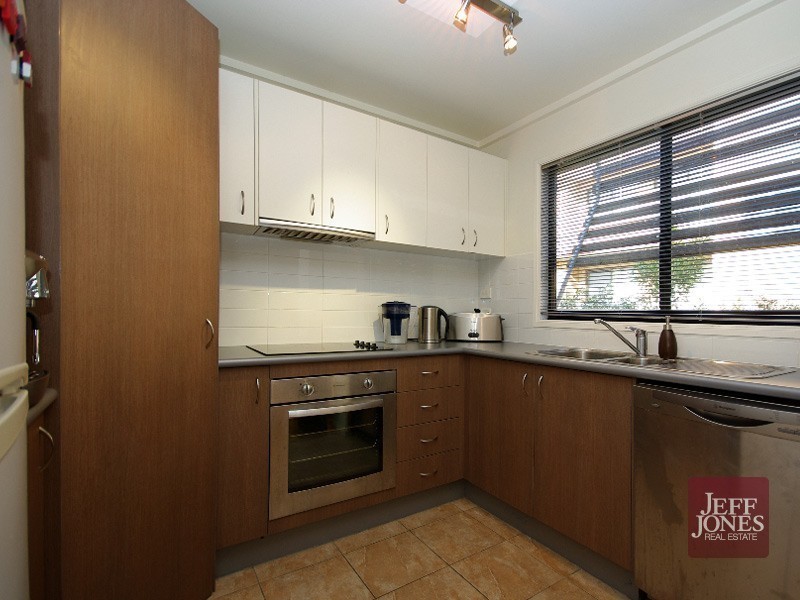 14/9 Talbot Street, Coorparoo QLD 4151