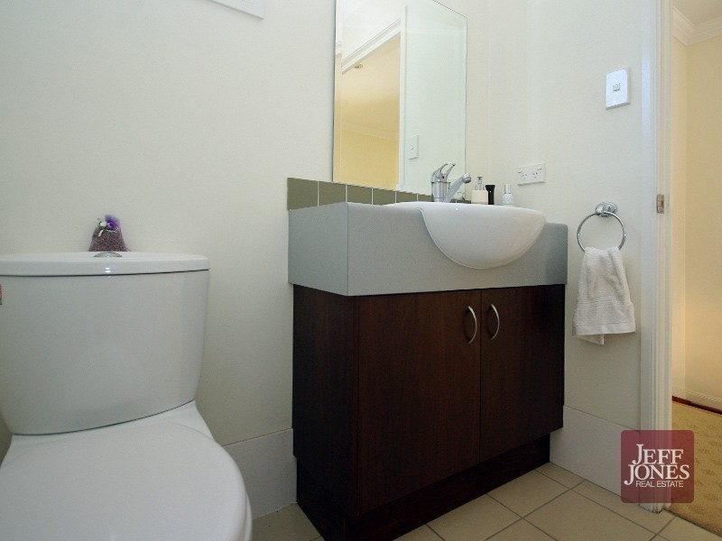 14/9 Talbot Street, Coorparoo QLD 4151