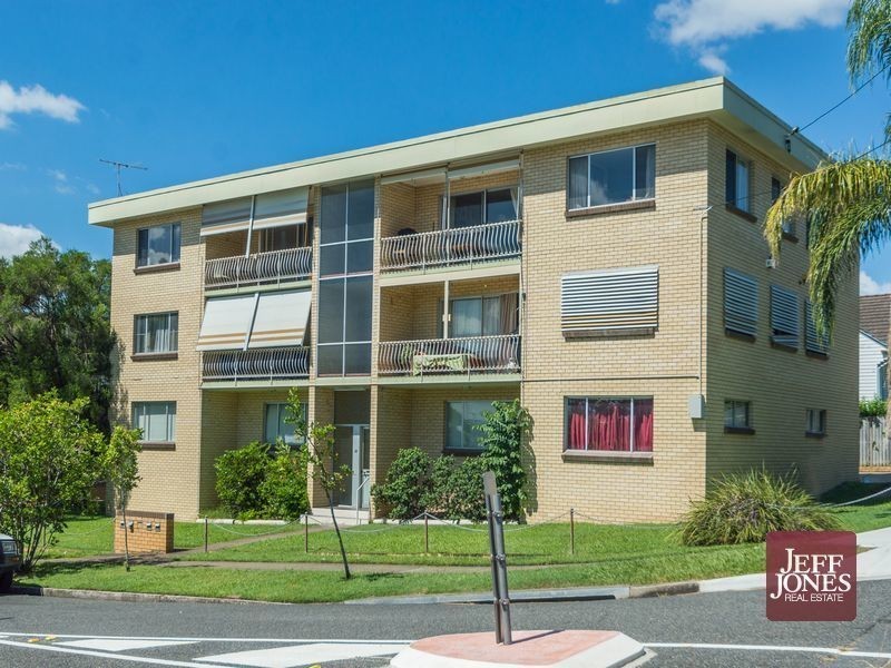 3/74 Henry Street, Greenslopes QLD 4120