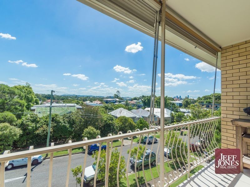 3/74 Henry Street, Greenslopes QLD 4120