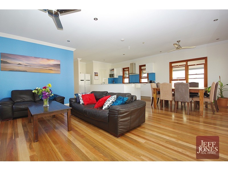 4 Flower Street, Woolloongabba QLD 4102