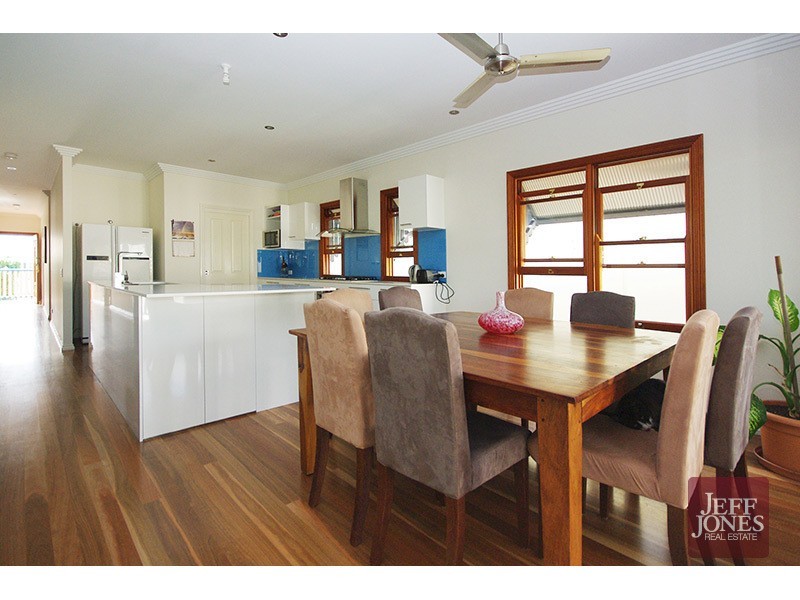 4 Flower Street, Woolloongabba QLD 4102