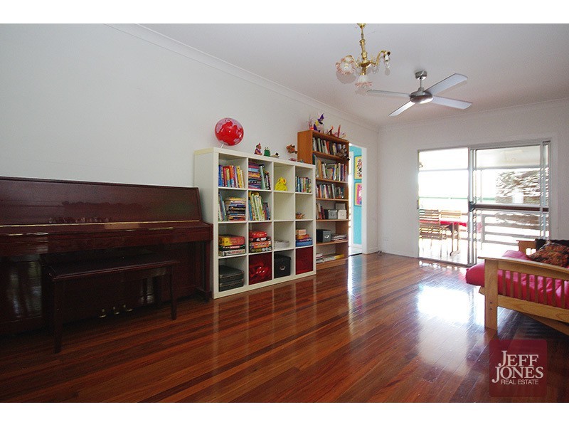42 Hexham Street, Tarragindi QLD 4121