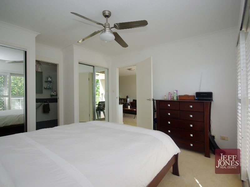 4/17 Deviney Street, Morningside QLD 4170