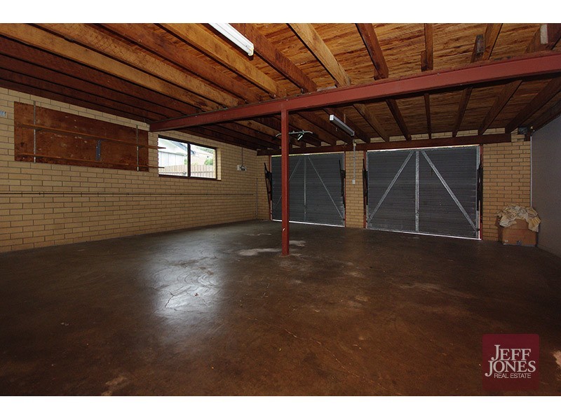 23 Hector Road, Holland Park QLD 4121