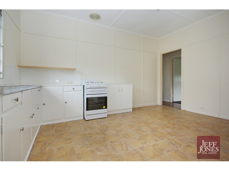 15 Long Street, Camp Hill QLD 4152