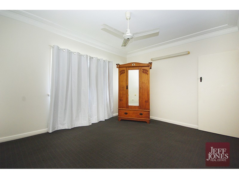 15 Long Street, Camp Hill QLD 4152