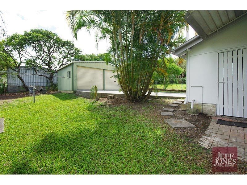 15 Long Street, Camp Hill QLD 4152