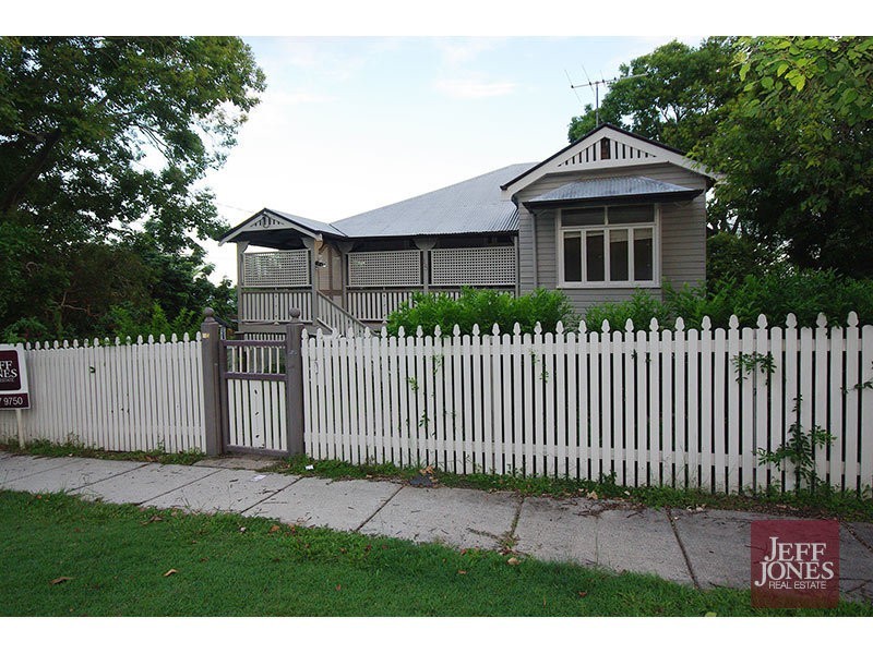 15 Lomond Terrace, East Brisbane QLD 4169