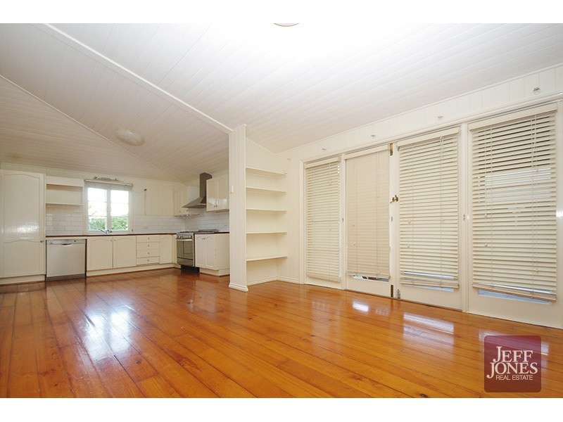 15 Lomond Terrace, East Brisbane QLD 4169