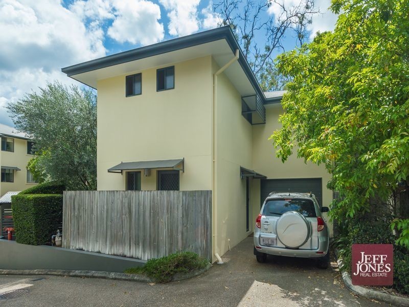 1/34 Douglas Street, Greenslopes QLD 4120
