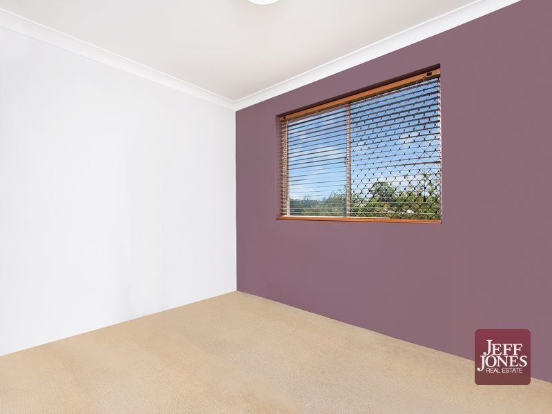 1/16 Ernest Street, Greenslopes QLD 4120
