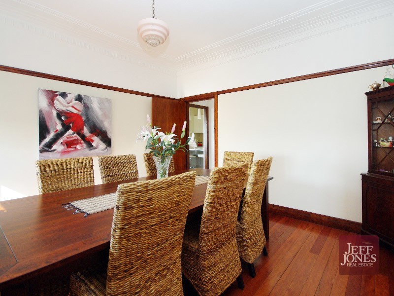 55 Nicholson Street, Greenslopes QLD 4120