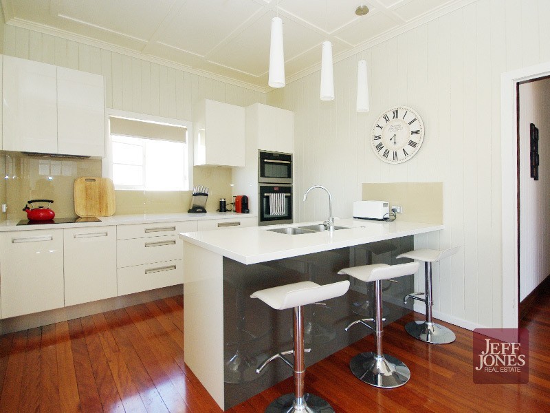 55 Nicholson Street, Greenslopes QLD 4120