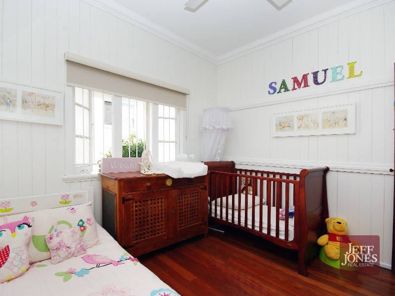 55 Nicholson Street, Greenslopes QLD 4120
