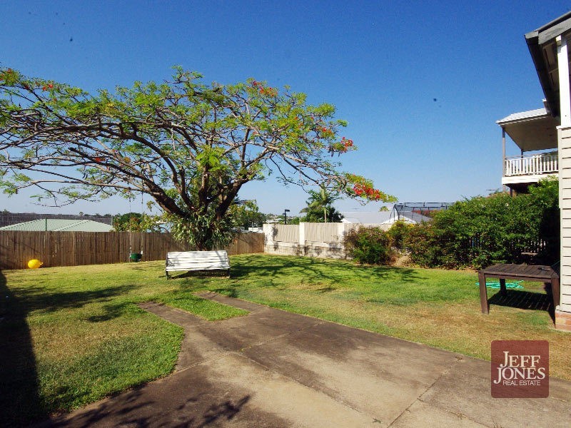 55 Nicholson Street, Greenslopes QLD 4120