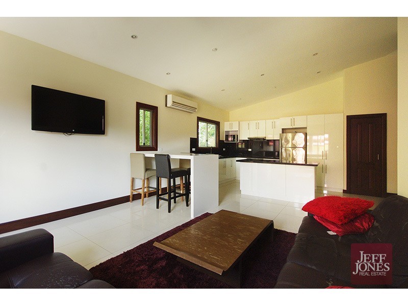 7 Clara Street, Annerley QLD 4103