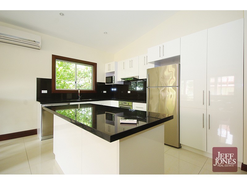 7 Clara Street, Annerley QLD 4103