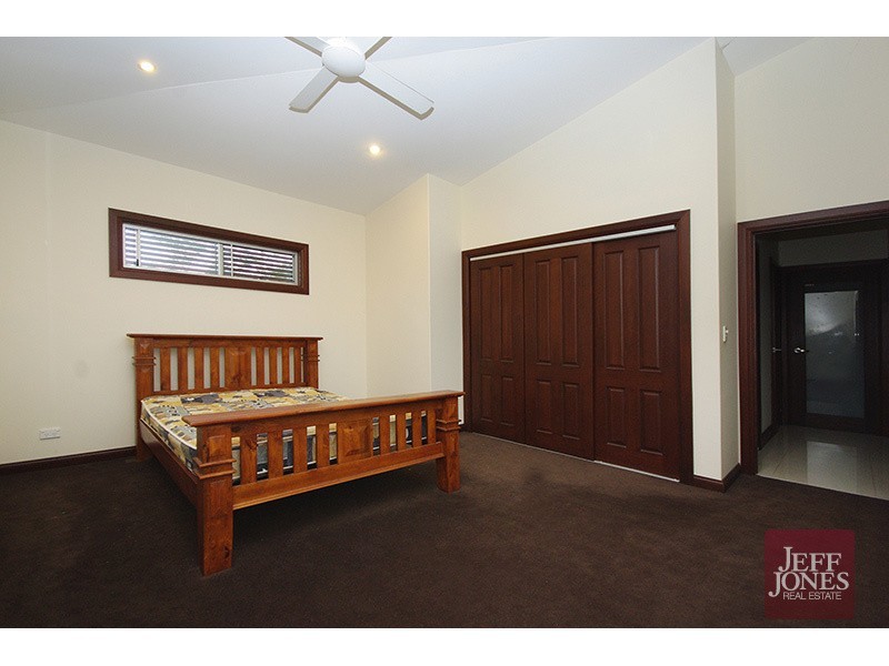 7 Clara Street, Annerley QLD 4103