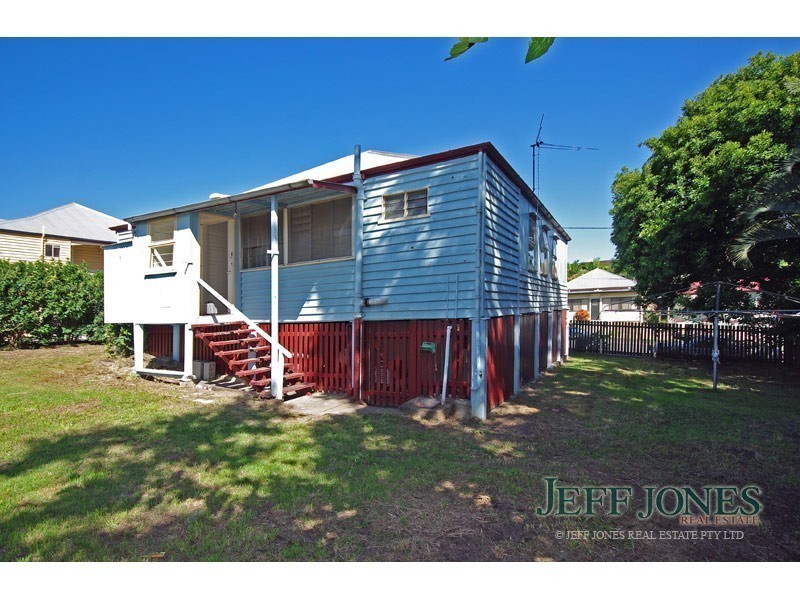 22 Harrogate Street, Woolloongabba QLD 4102