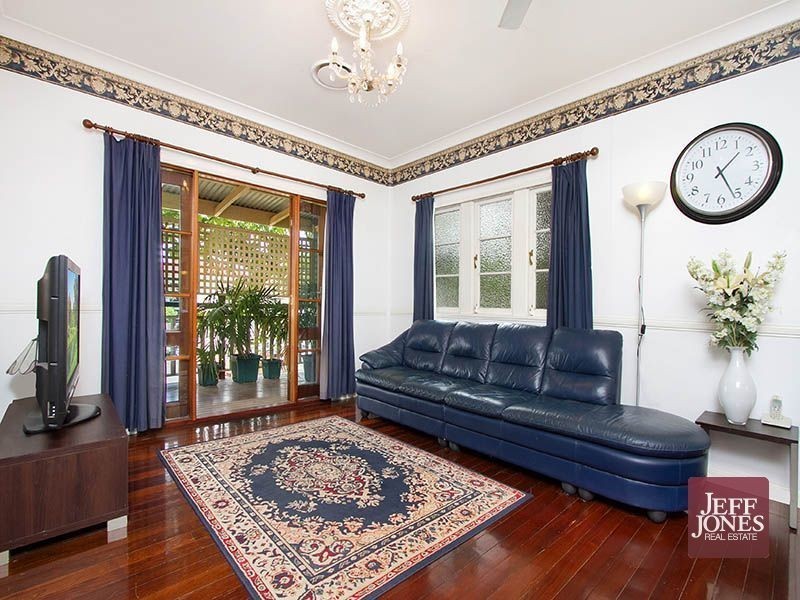 97 Dunellan Street, Greenslopes QLD 4120