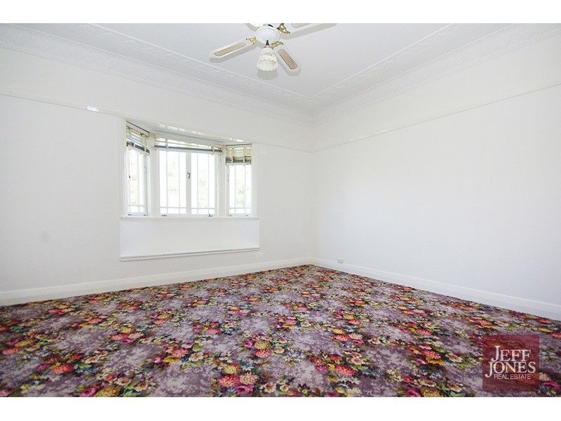 71 Henry Street, Greenslopes QLD 4120