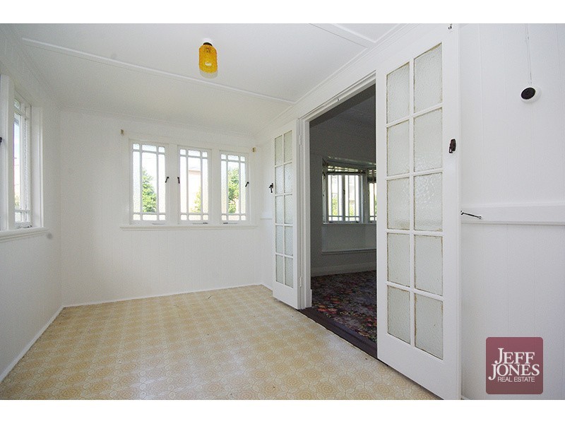 71 Henry Street, Greenslopes QLD 4120