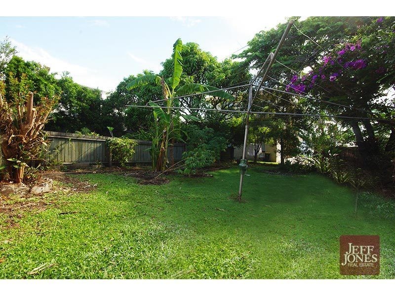 71 Henry Street, Greenslopes QLD 4120