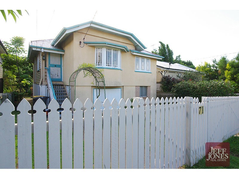 71 Henry Street, Greenslopes QLD 4120