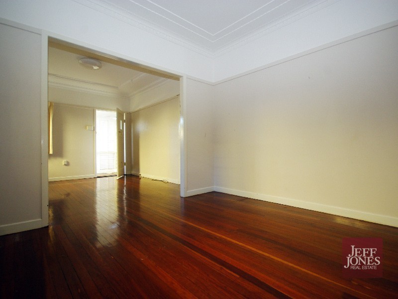 112 Chaucer Street, Moorooka QLD 4105