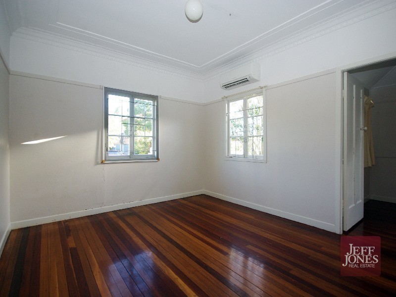 112 Chaucer Street, Moorooka QLD 4105