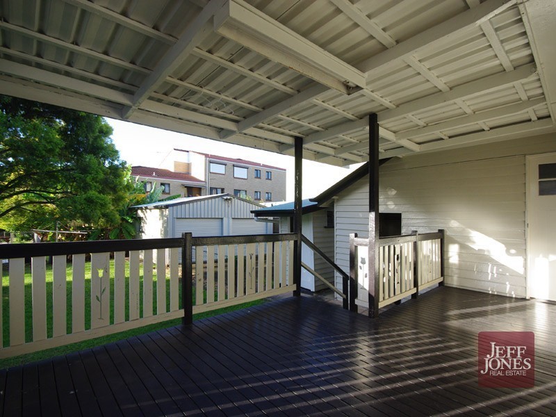 112 Chaucer Street, Moorooka QLD 4105