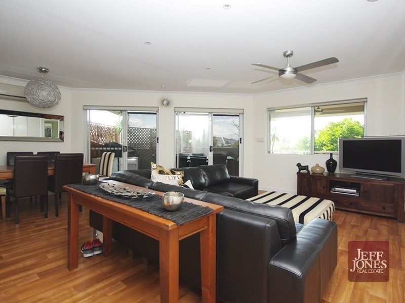 5/22 Ninth Avenue, Coorparoo QLD 4151