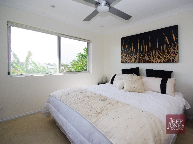 5/22 Ninth Avenue, Coorparoo QLD 4151
